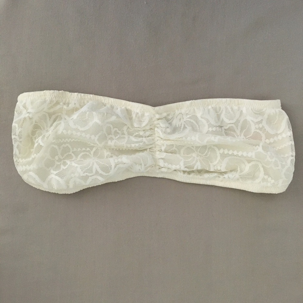 Victoria’s Secret PINk | White Lace Bralette